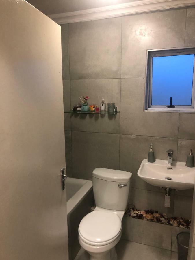Summer Sands - Durban North Beach Accommodation Bagian luar foto