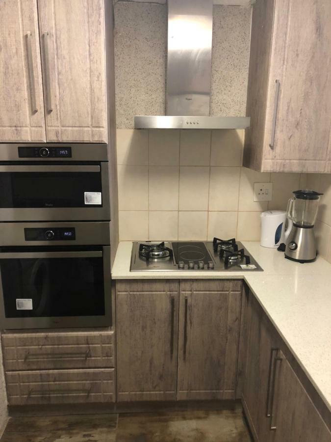 Summer Sands - Durban North Beach Accommodation Bagian luar foto
