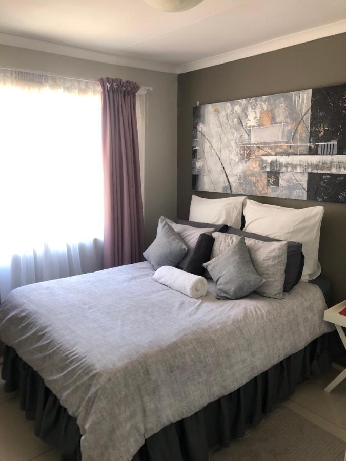 Summer Sands - Durban North Beach Accommodation Bagian luar foto