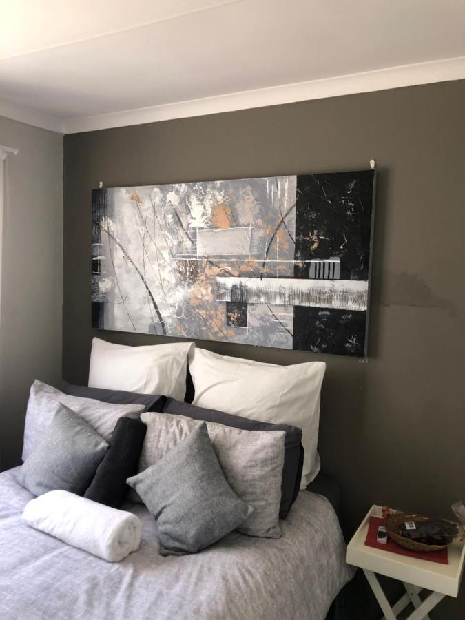 Summer Sands - Durban North Beach Accommodation Bagian luar foto